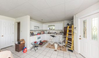 3490 Coffee Landing Rd, Adamsville, TN 38310