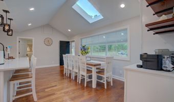 1307 Floyd Spgs, Armuchee, GA 30105
