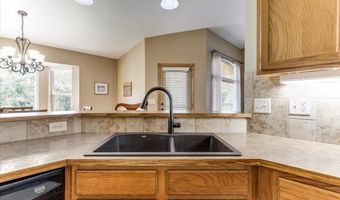2622 N Fieldstone St, Andover, KS 67002