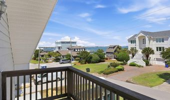 147 Bayview Blvd, Atlantic Beach, NC 28512
