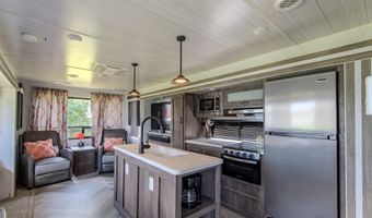 3360 COFFEE Lndg, Adamsville, TN 38310