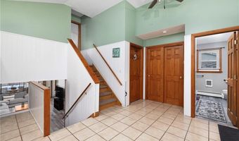 422 Shady Valley Rd, Coventry, RI 02816