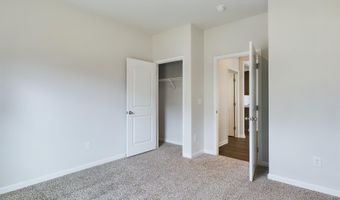 22444 Regent Dr, Athens, AL 35613