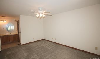 1340 Holgate Dr F2, Ballwin, MO 63021