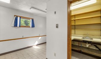 362 Wakelee Ave, Ansonia, CT 06401