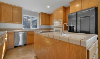 345 Live Oak Dr, Angels Camp, CA 95222