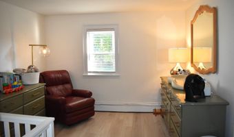 176 Richmond Ave, Amityville, NY 11701