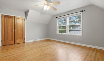 1424 S Main St, Aberdeen, SD 57401