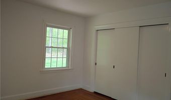 6 Old Pound Hill Rd, North Smithfield, RI 02896