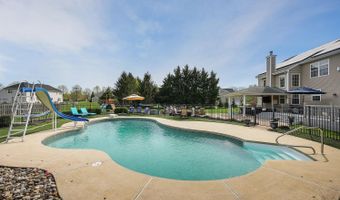 5 Denise Dr, Allentown, NJ 08501