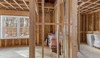 198 Senator Black Rd, Baldwin, ME 04091