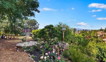 720 Sky Mountain Ln, Alpine, CA 91901