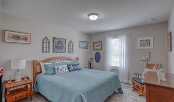 122 LULU Ln, Dover, DE 19901