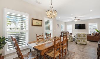 72 13th St, Apalachicola, FL 32320