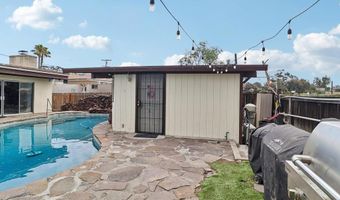 9535 Lakeview Dr, La Mesa, CA 91942