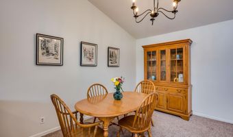 5401 E 40th St N, Bel Aire, KS 67220