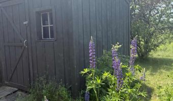 90 Searsport Ave, Belfast, ME 04915