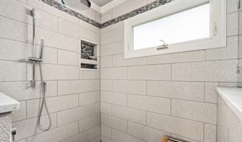 43232 WAYSIDE Cir, Ashburn, VA 20147
