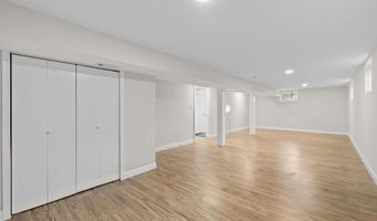 4405 LAUREL Rd, Alexandria, VA 22309