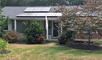 77 Fairfield Dr, North Kingstown, RI 02852