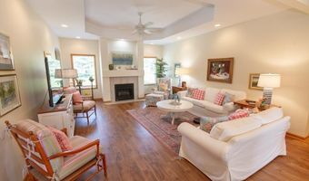 616 N Easton Dr, Angola, IN 46703