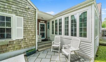 146 Bay View Ave, Bristol, RI 02809