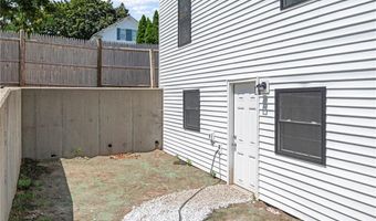 1008 Toll Gate Rd, Warwick, RI 02886