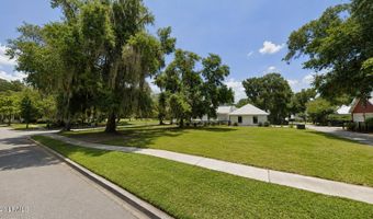 15 Park Row, Beaufort, SC 29907