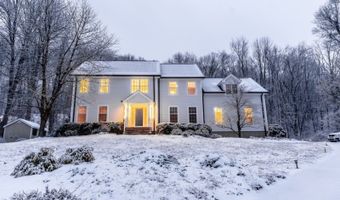 5 Hidden Valley Rd, Andover, NJ 07860