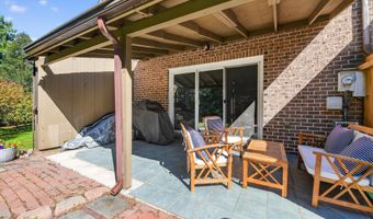 48 WINGED FOOT Dr, Reading, PA 19607