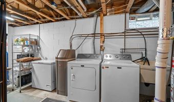 8315 141st St W, Apple Valley, MN 55124