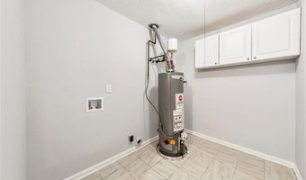 4929 Willow Creek Dr, Woodstock, GA 30188