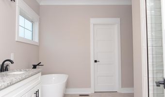 600 Placid Ln, Albertville, AL 35950