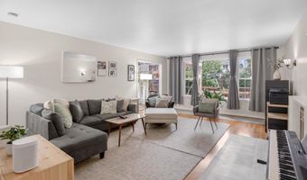 5703 CROMWELL Dr, Bethesda, MD 20816
