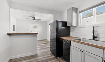 116 STANFORD Dr SE, Albuquerque, NM 87106
