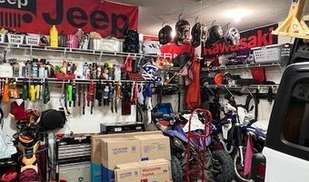 4806 Waller St, Ames, IA 50014