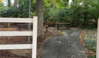 5225 POOKS HILL Rd 329S, Bethesda, MD 20814