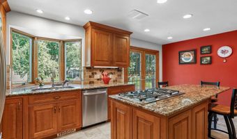 5310 Dorsett Dr, Madison, WI 53711