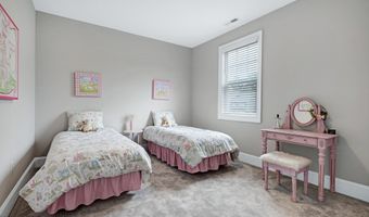 426 Tintern Ln, Apex, NC 27523