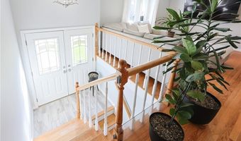 31 Salina Ave, Johnston, RI 02919