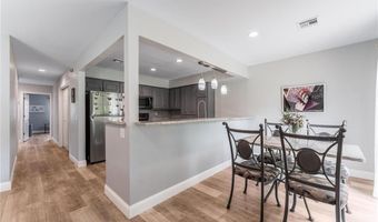 2 Walter Dr, Bella Vista, AR 72714