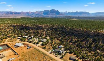 2868 N Foothill Dr, Apple Valley, UT 84737