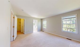 2813 Barclay Way, Ann Arbor, MI 48105