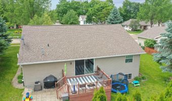 1800 S DERKS Dr, Appleton, WI 54915