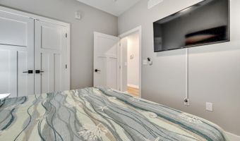 570 Linden Drive 203, Arnolds Park, IA 51331