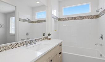 2511 State St, Carlsbad, CA 92008