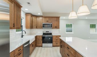 826 Long Mill Rd, Athens, TN 37303