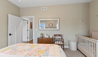 5401 N AMETHYST Dr, Appleton, WI 54913