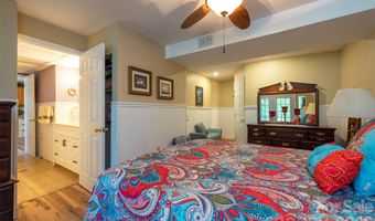 424 Lower Grassy Branch Rd, Asheville, NC 28805
