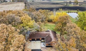 74500 240th St, Albert Lea, MN 56007